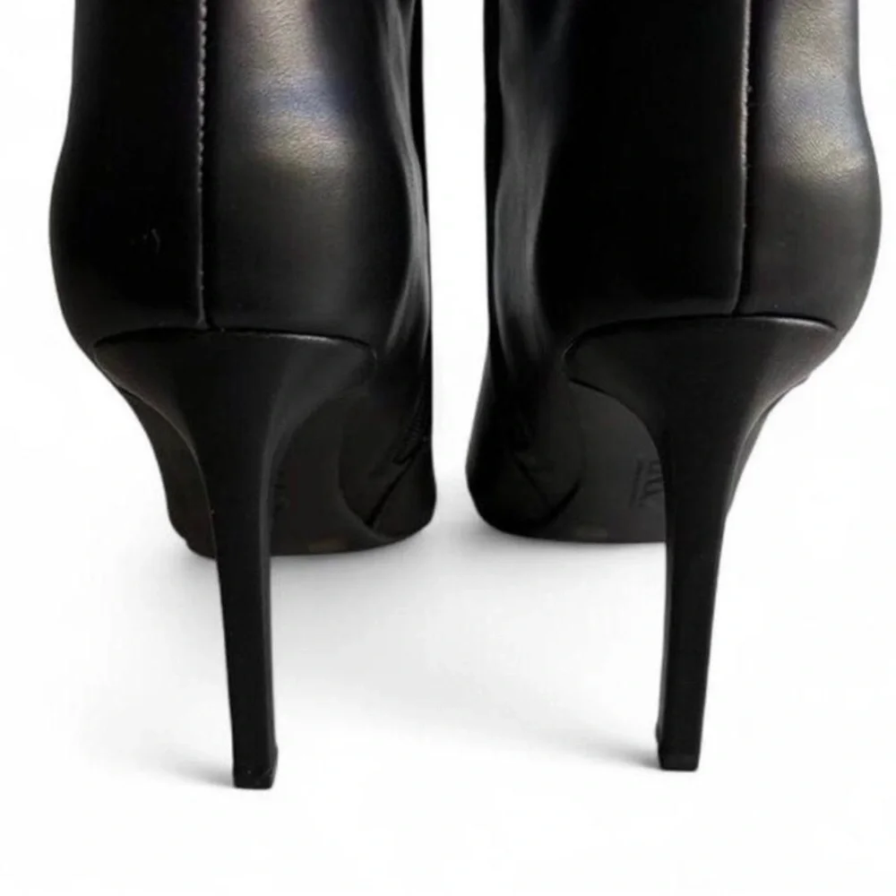 I.N.C. International Concepts Women's Black Saiqa Grommet Knee High Boots 6.5 M